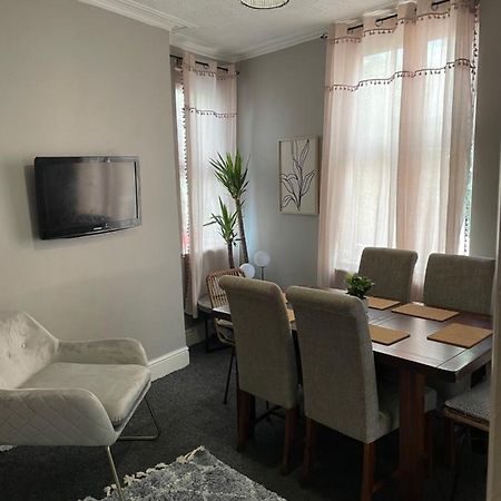Perfect For Large Groups, Sleeps 15 Close To City Centre Σέφιλντ Εξωτερικό φωτογραφία